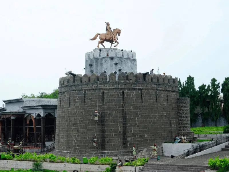 Pune to Solapur